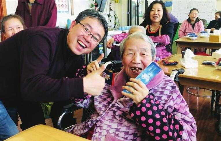 “專業化”設計 “嵌入式”服務 讓老人倍感溫暖 