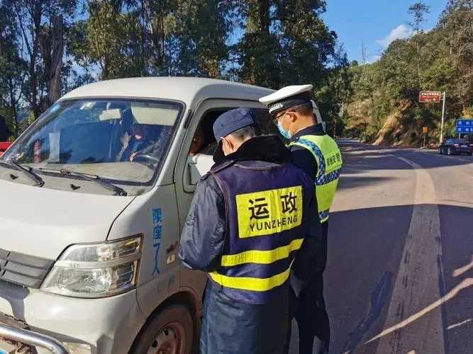 我市警方聯合多個部門重拳整治非法營運取得實效 