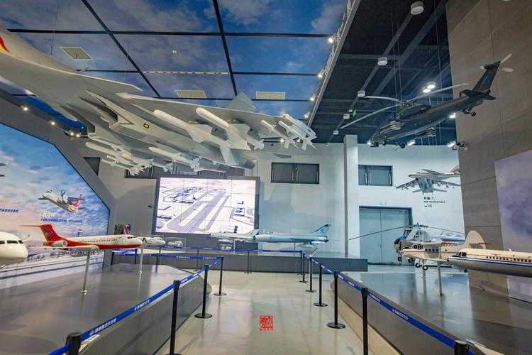 航空主題展館 “高精尖“飛行科技薈萃一堂吸引大批游客 