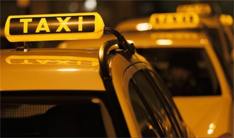 出租車整治“紅榜”公示 表揚31名“的哥”“的姐” 