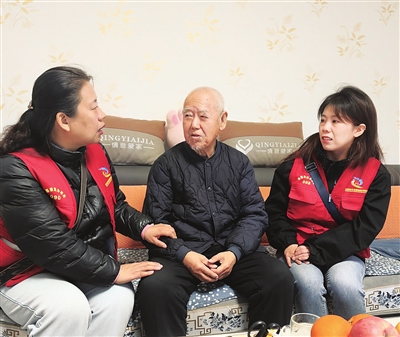 出門總迷路 格格伸援手 興安社區臺賬里的溫情守護
